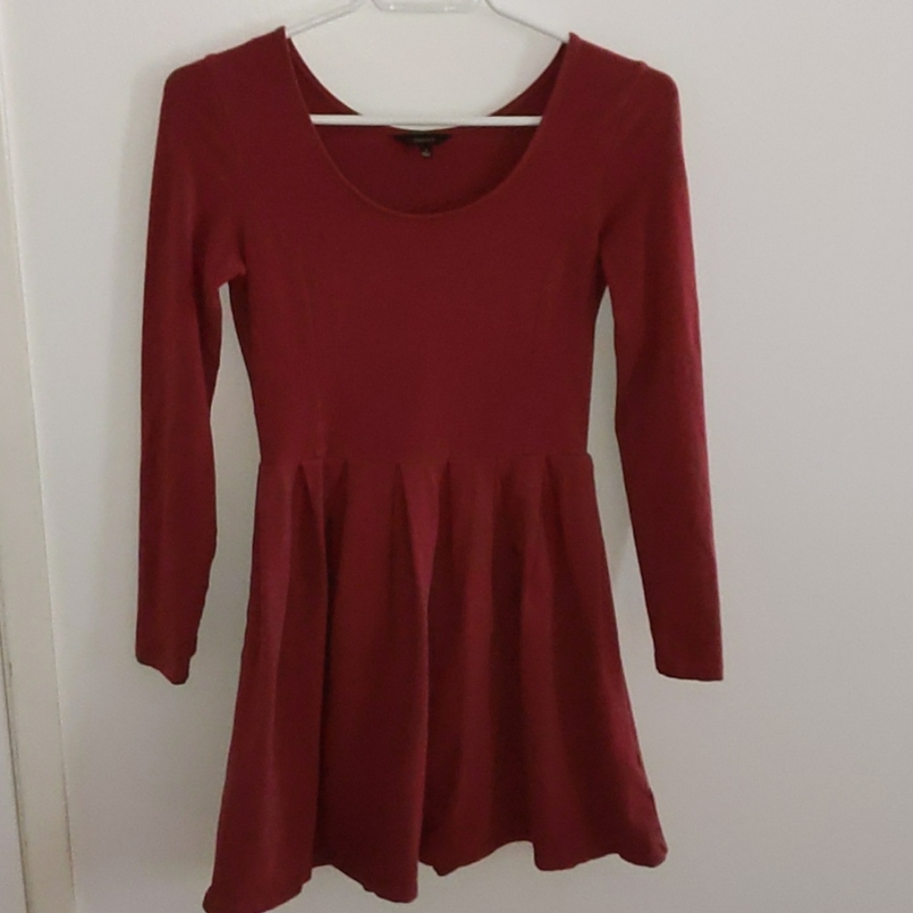 Aritzia Talula Burgundy Red Dress size small